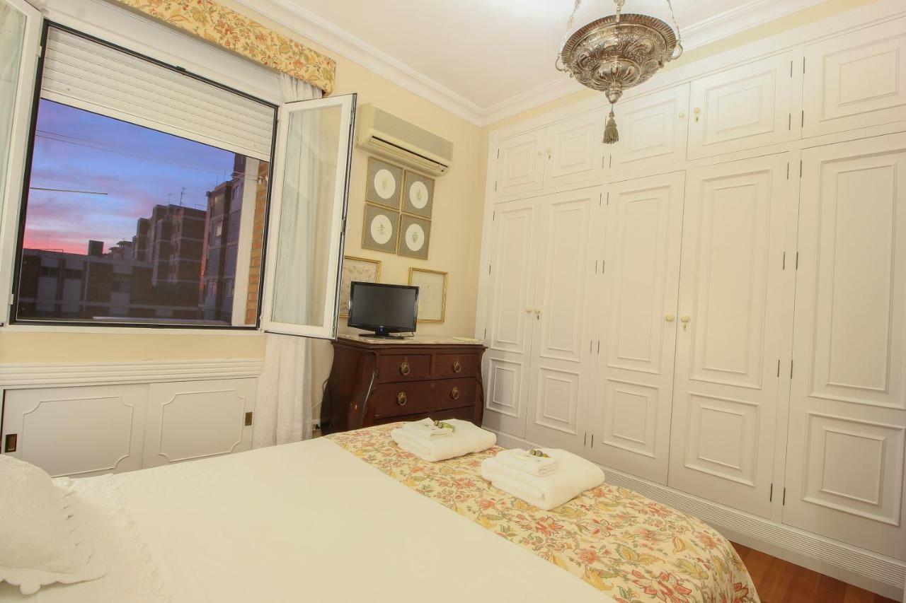 Apartament Apartamento La Feria Sewilla Zewnętrze zdjęcie