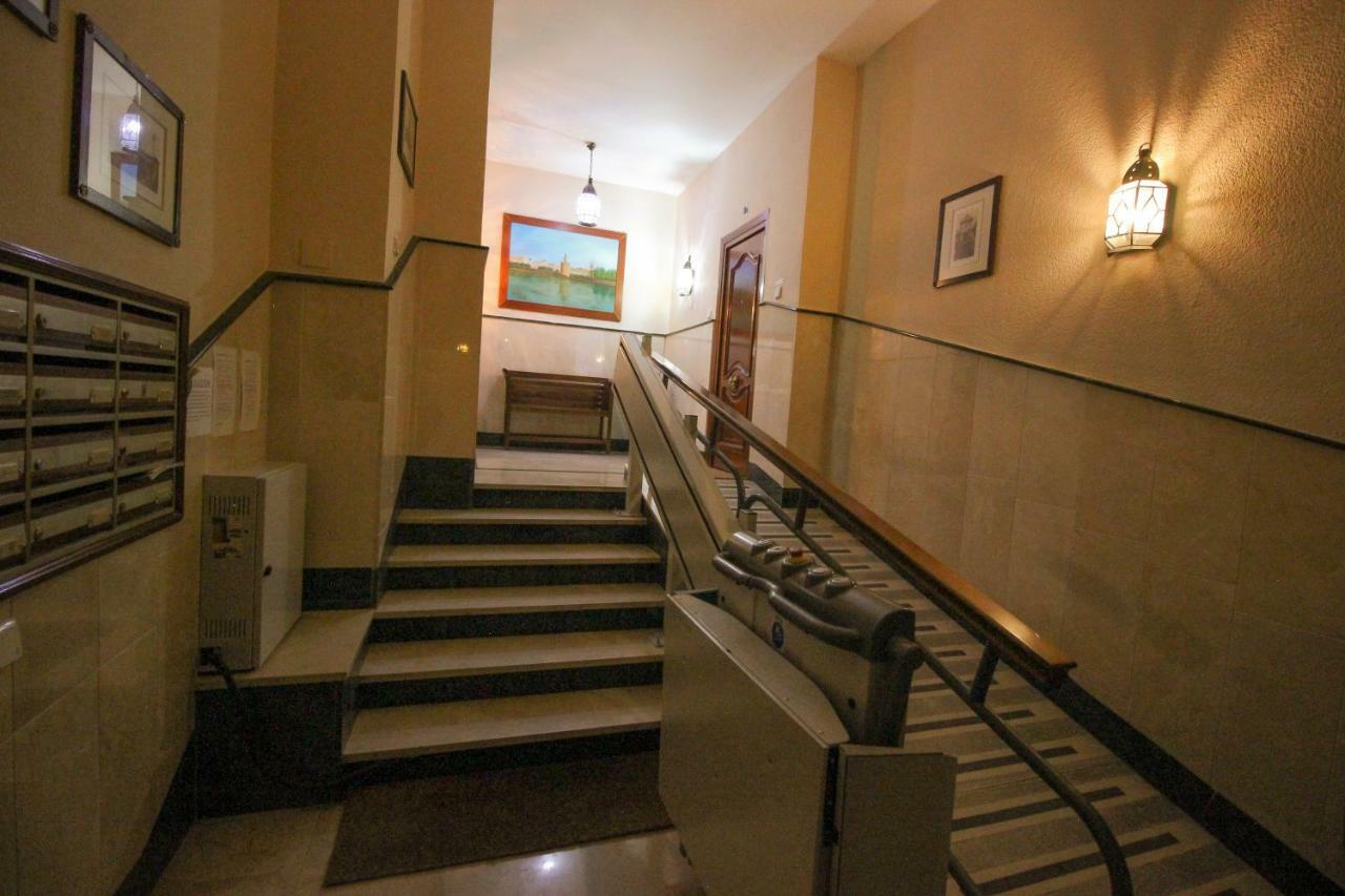 Apartament Apartamento La Feria Sewilla Zewnętrze zdjęcie