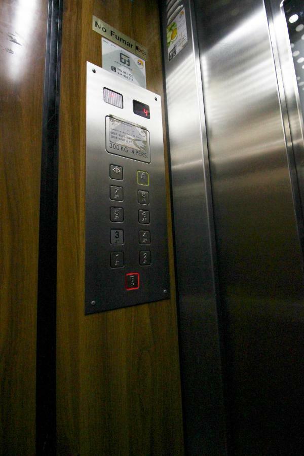 Apartament Apartamento La Feria Sewilla Zewnętrze zdjęcie