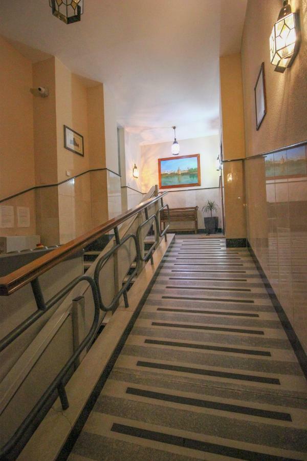 Apartament Apartamento La Feria Sewilla Zewnętrze zdjęcie